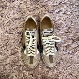 Burberry shoes